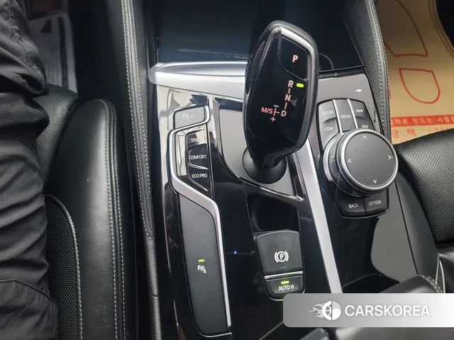 BMW 5 Series (G30) id 2995265 из Кореи 19