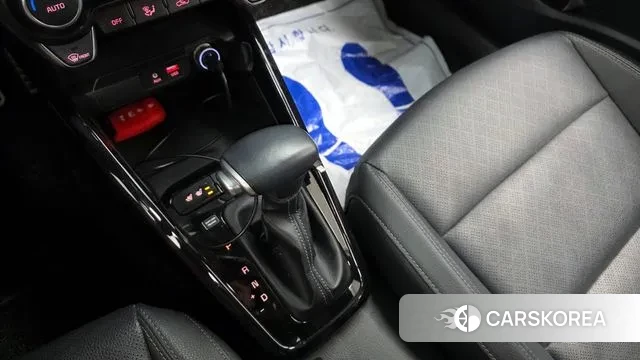 Kia Stonic id 3583359 из Кореи 19