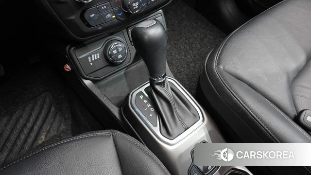 Jeep Renegade id 3867237 из Кореи 19