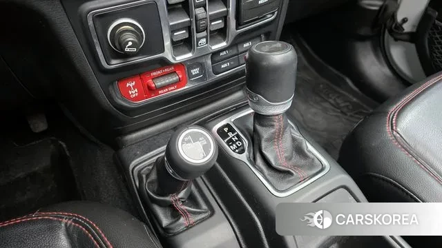 Jeep Wrangler (JL) id 3686893 из Кореи 19