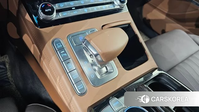 Genesis G90 id 4396936 из Кореи 19