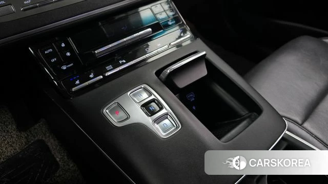 Hyundai The New Grandeur IG Hybrid id 3954631 из Кореи 19