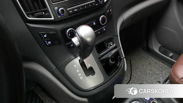 Hyundai The New Grand Starex id 3833550 из Кореи 19