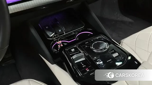 BMW 5 Series (G60) id 3684392 из Кореи 19