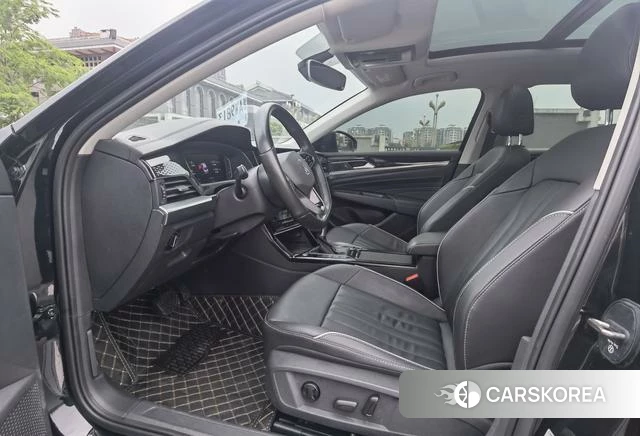 Volkswagen Passat PHEV id 4260126 из Китая 27