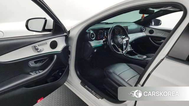 Mercedes-Benz E-Class W213 id 3843645 из Кореи 19