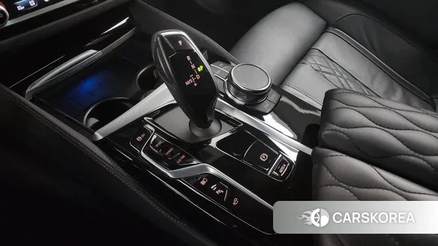 BMW 5 Series (G30) id 3372295 из Кореи 19