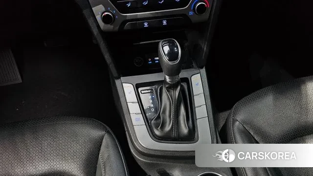 Hyundai Avante AD id 3474729 из Кореи 19