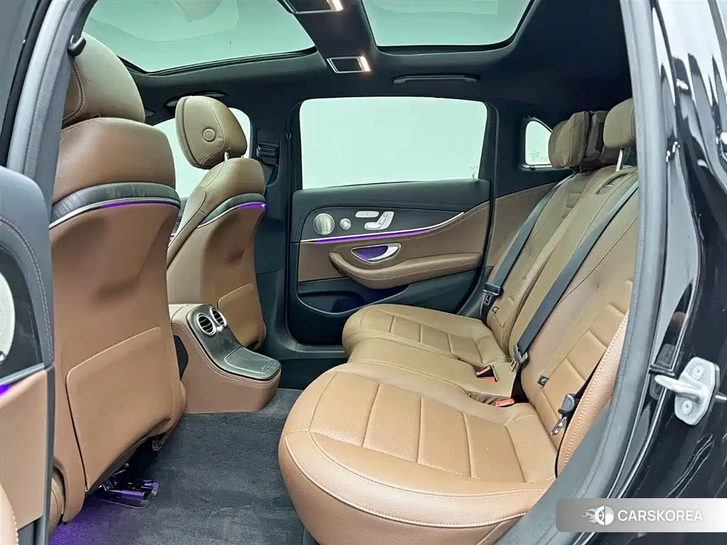 Mercedes-Benz E-Class id 4576468 из Китая 24