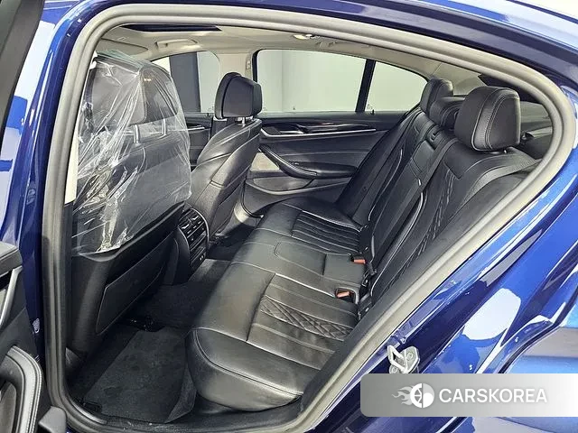 BMW 5 Series (G30) id 3778352 из Кореи 19