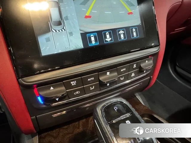 Maserati Quattroporte id 3412266 из Кореи 16