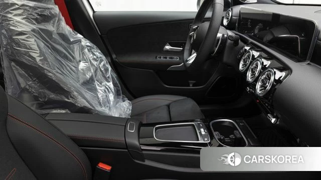 Mercedes-Benz A-Class W177 id 3933636 из Кореи 19