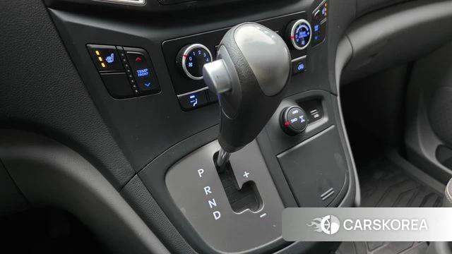 Hyundai The New Grand Starex id 4944080 из Кореи 29