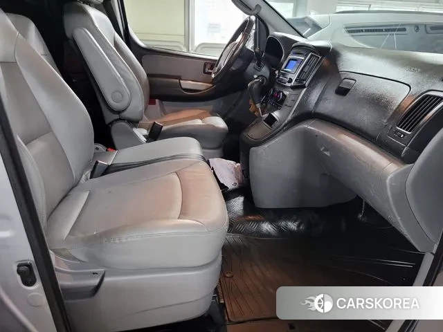 Hyundai The New Grand Starex id 2714618 из Кореи 19