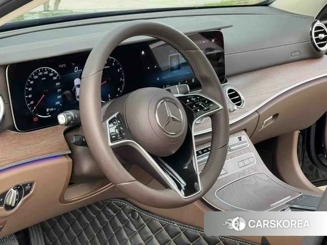 Mercedes-Benz E-class id 4297343 из Китая 19