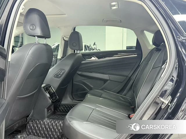 Volkswagen Passat id 4256291 из Китая 18