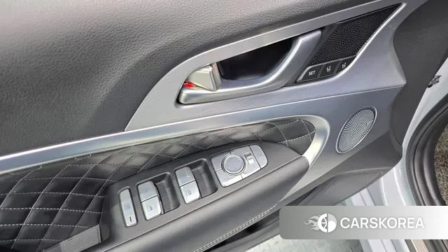 Genesis G70 id 3748166 из Кореи 19