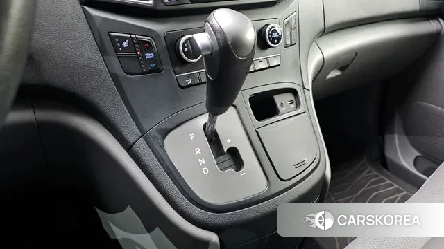 Hyundai The New Grand Starex id 3631973 из Кореи 19