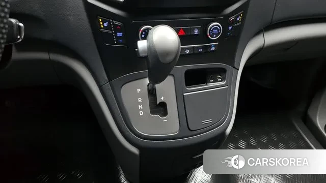 Hyundai The New Grand Starex id 3582381 из Кореи 19