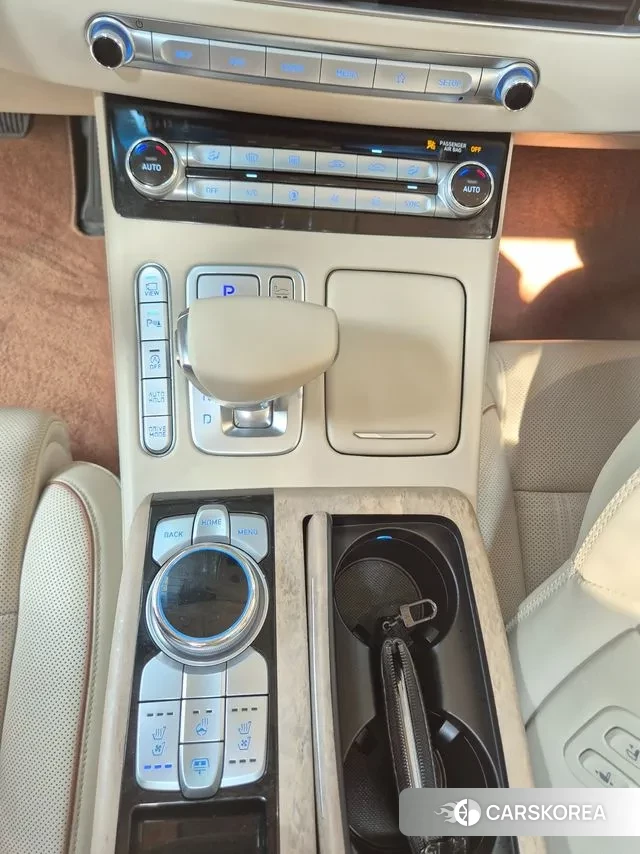 Genesis G90 id 2890858 из Кореи 19