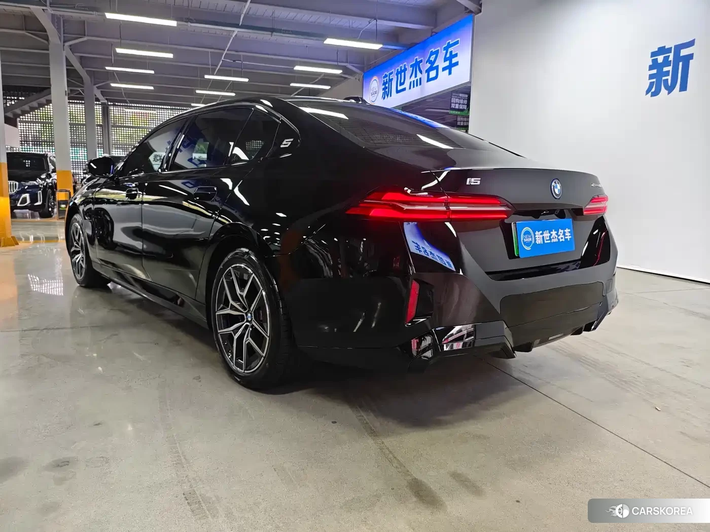 BMW i5 id 4606979 из Китая 12