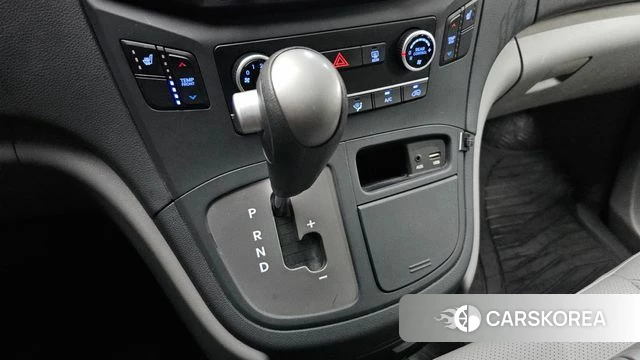 Hyundai The New Grand Starex id 4642880 из Кореи 29