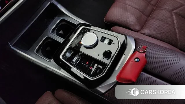 BMW 7 Series (G70) id 3679567 из Кореи 19