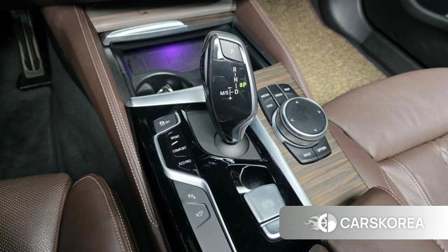 BMW 5 Series (G30) id 4520133 из Кореи 19