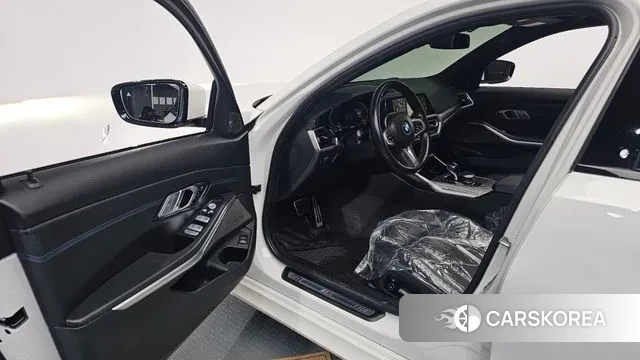 BMW 3 Series (G20) id 3597875 из Кореи 19