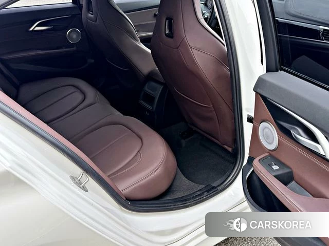BMW 1 series id 4273618 из Китая 11