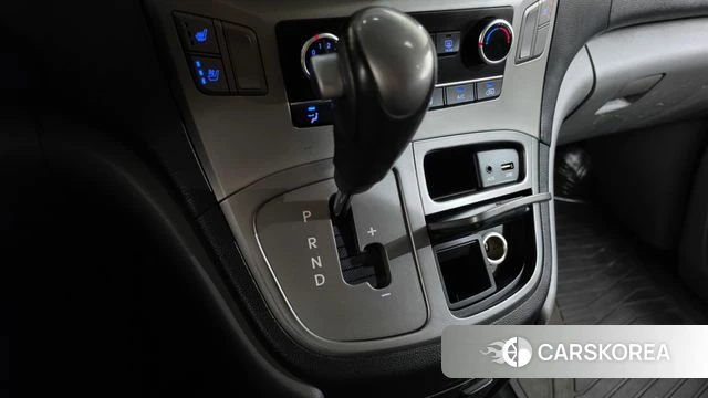 Hyundai The New Grand Starex id 4937836 из Кореи 19