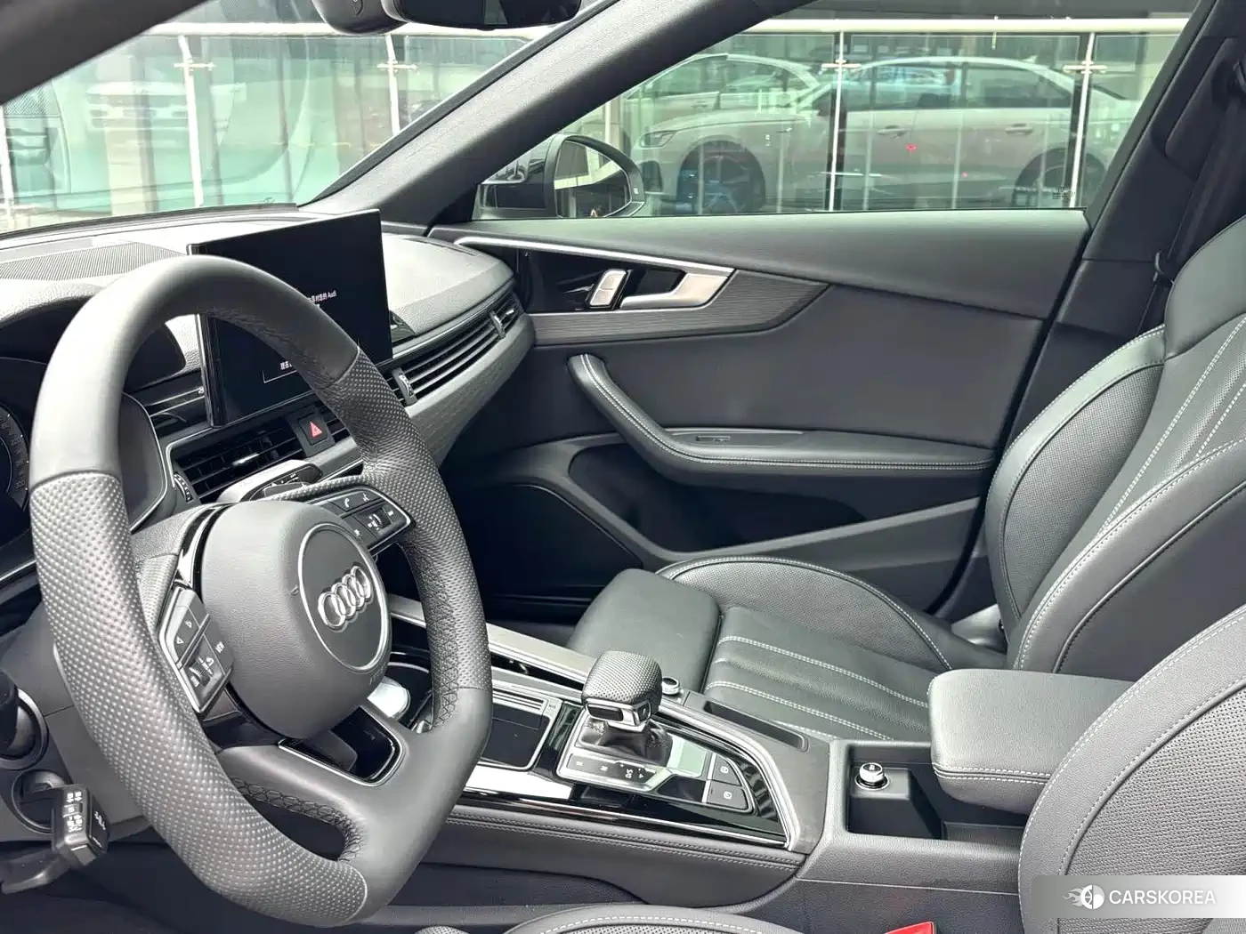 Audi A4L id 4559788 из Китая 9