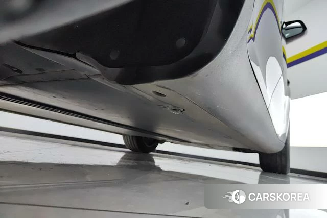 Tesla Model Y id 3968847 из Китая 16