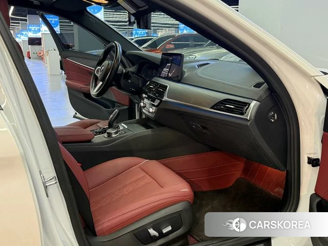 BMW 5 series PHEV id 4240666 из Китая 23