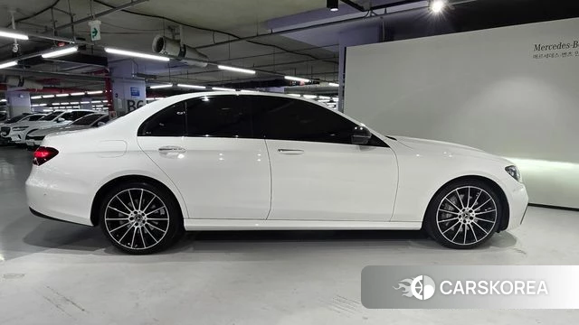 Mercedes-Benz E-Class W213 id 4334014 из Кореи 19