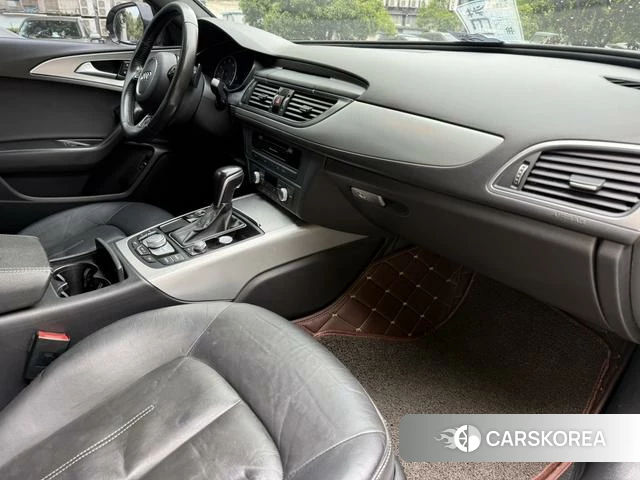 Audi A6L id 3944958 из Китая 10