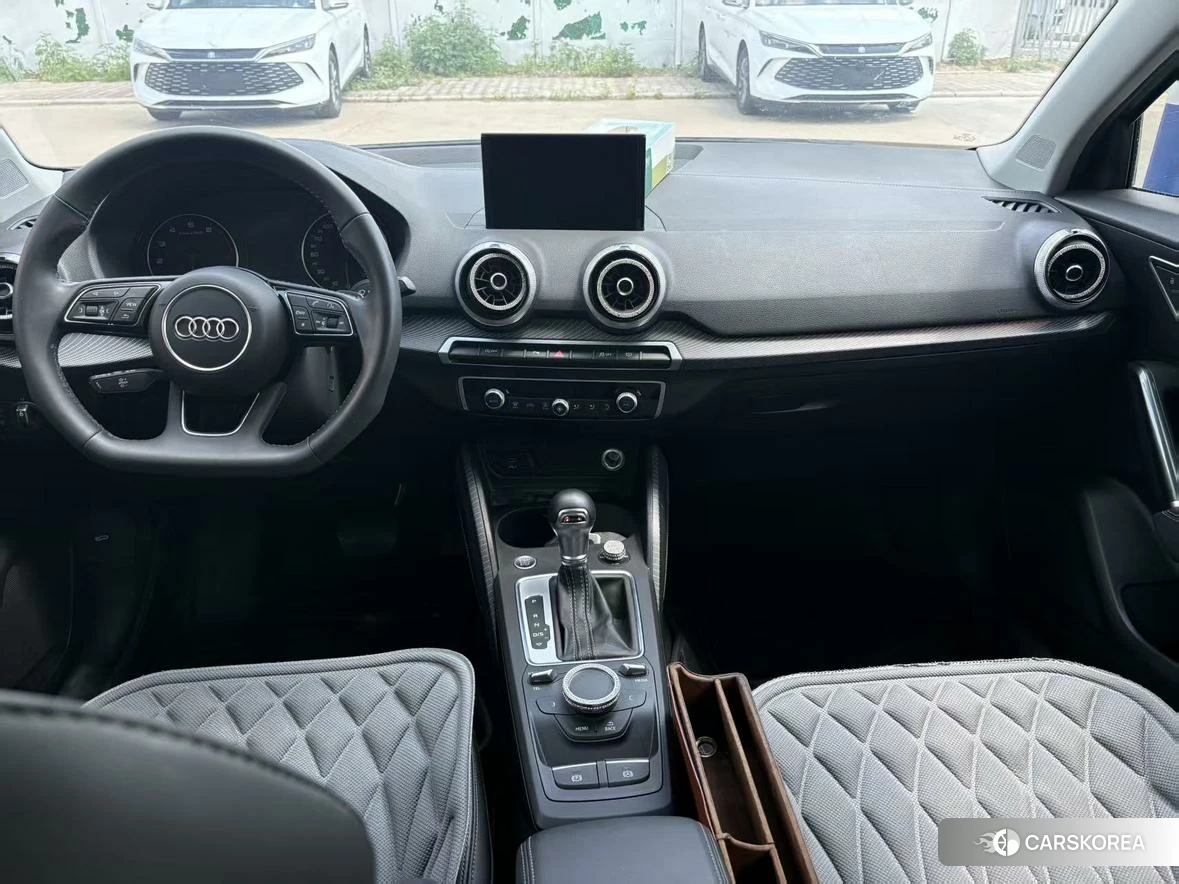 Audi Q2L id 4479583 из Китая 9