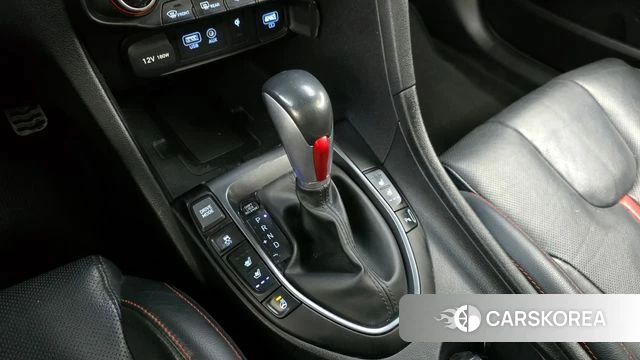 Hyundai Veloster (JS) id 3925125 из Кореи 19