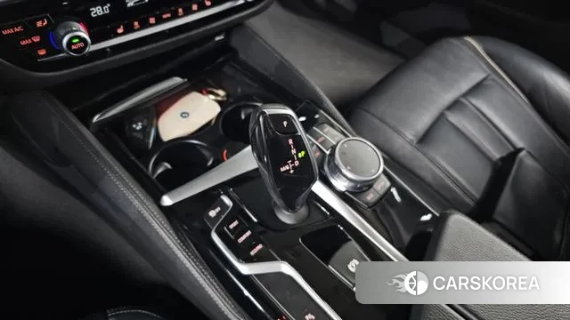 BMW 5 Series (G30) id 3418148 из Кореи 19