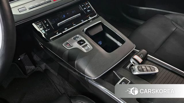 Hyundai The New Grandeur IG id 3915557 из Кореи 19