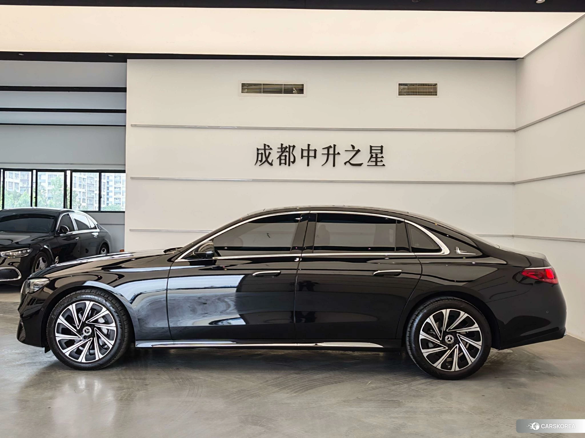 Mercedes-Benz E-class id 4455554 из Китая 14