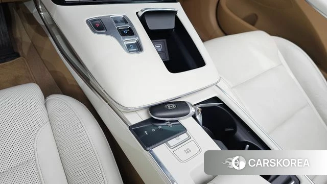 Hyundai The New Grandeur IG Hybrid id 4303903 из Кореи 19