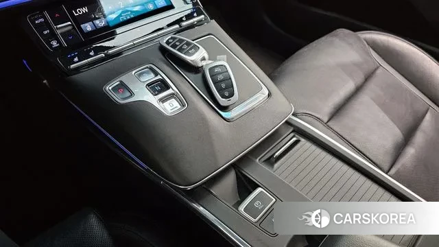 Hyundai The New Grandeur IG id 3368122 из Кореи 19