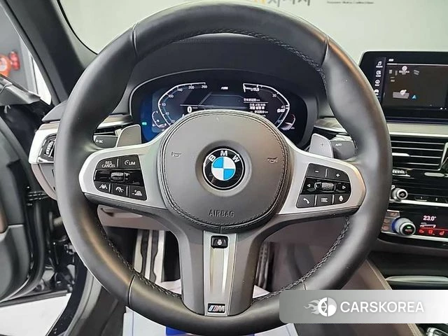 BMW 5 Series (G30) id 3833934 из Кореи 19