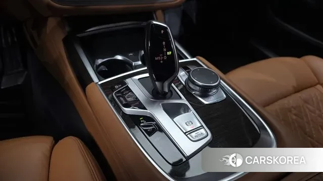 BMW 7 Series (G11) id 3307854 из Кореи 19