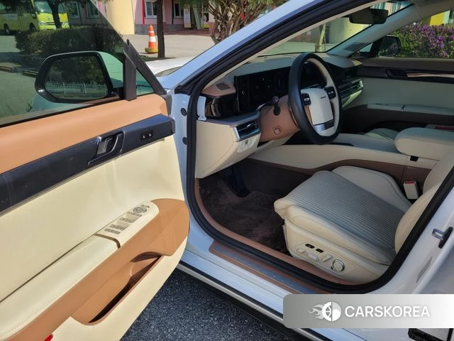 Hyundai Grandeur (GN7) id 3992874 из Кореи 18