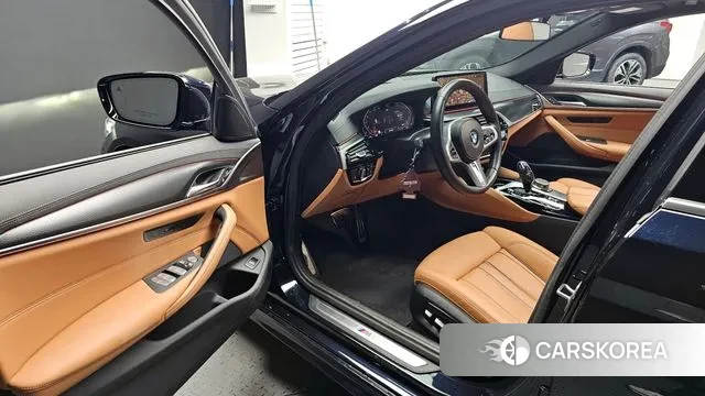 BMW 5 Series (G30) id 3606262 из Кореи 19