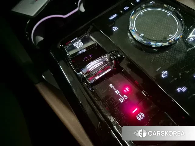 BMW 5 Series (G60) id 3619875 из Кореи 19