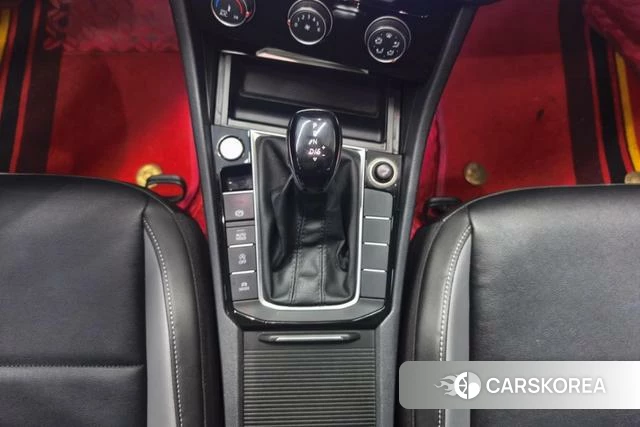 Volkswagen Sagitar id 3785916 из Китая 16
