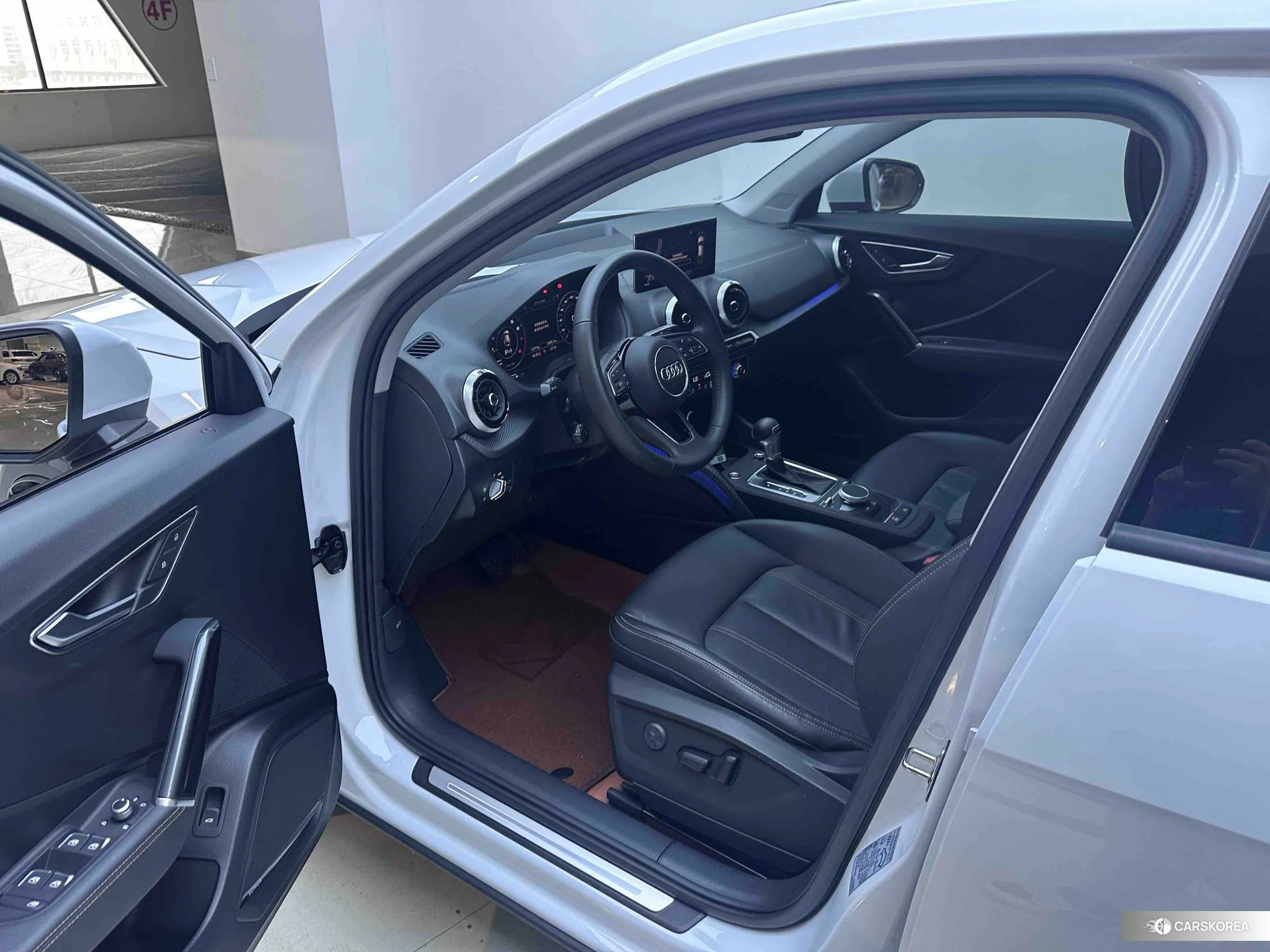 Audi Q2L id 4514991 из Китая 23